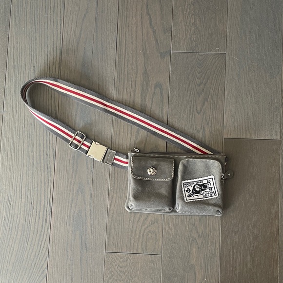 Roots Handbags - Vintage Roots Heritage Special Edition Belt Bag. Made in Canada 🇨🇦